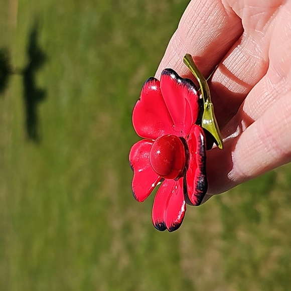 VINTAGE Flower Brooch - Picture 5 of 15